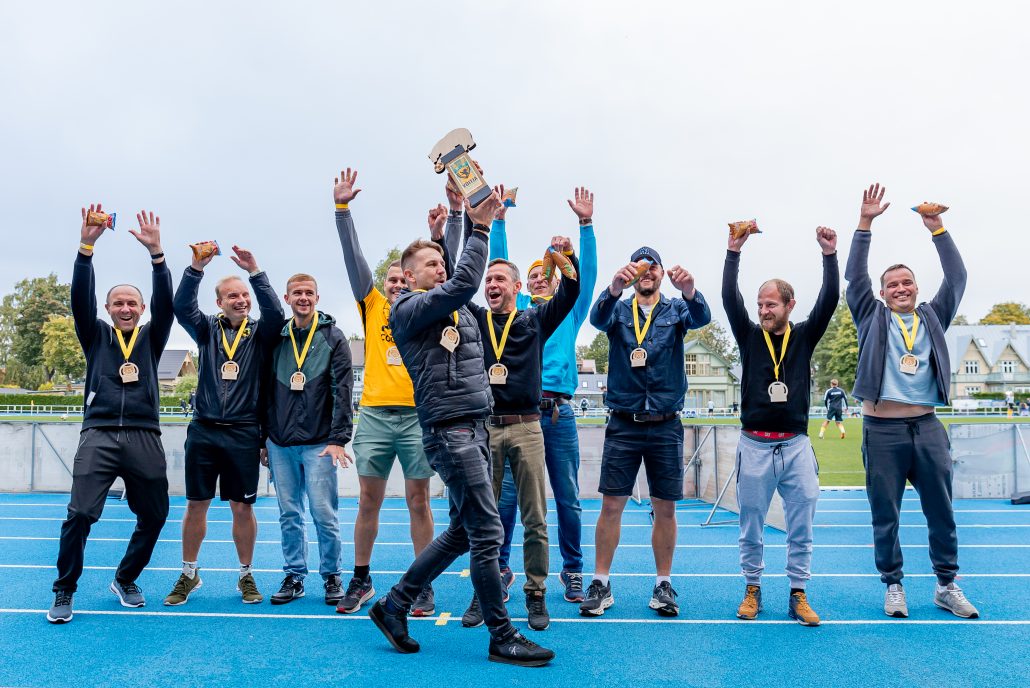 Lastevanemate jalgpalliturniir